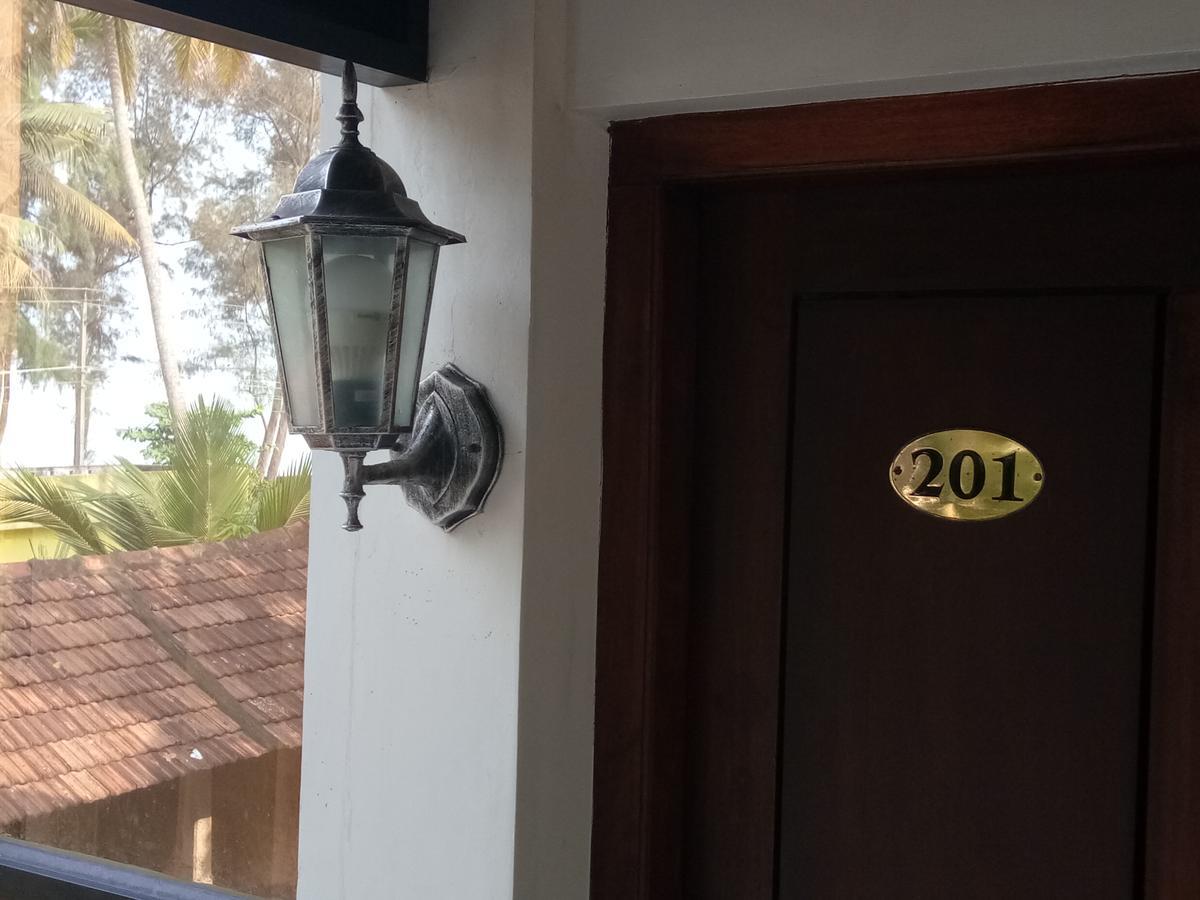 شاطئ شيراي Palm Beach Villa المظهر الخارجي الصورة